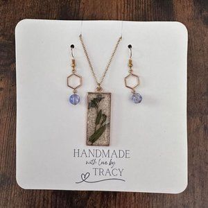 New Handmade Gold-Tone Earrings and Real Forget-Me-Not Flower Necklace Set (V5)